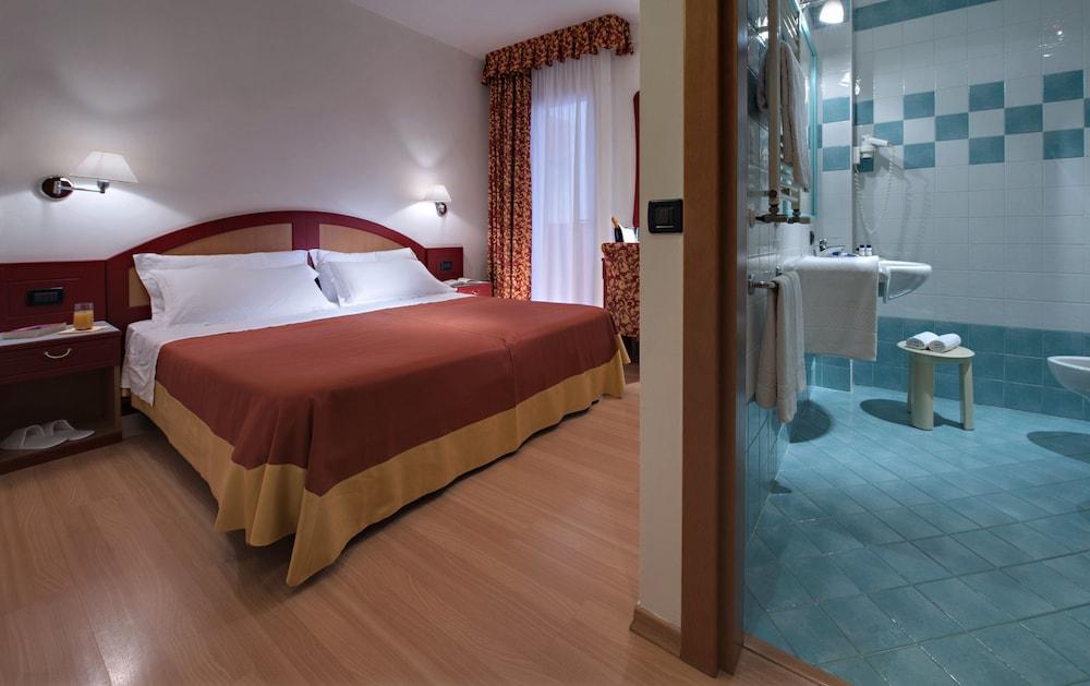 Hotel Orient & Pacific Τζεσόλο Λίντο Εξωτερικό φωτογραφία